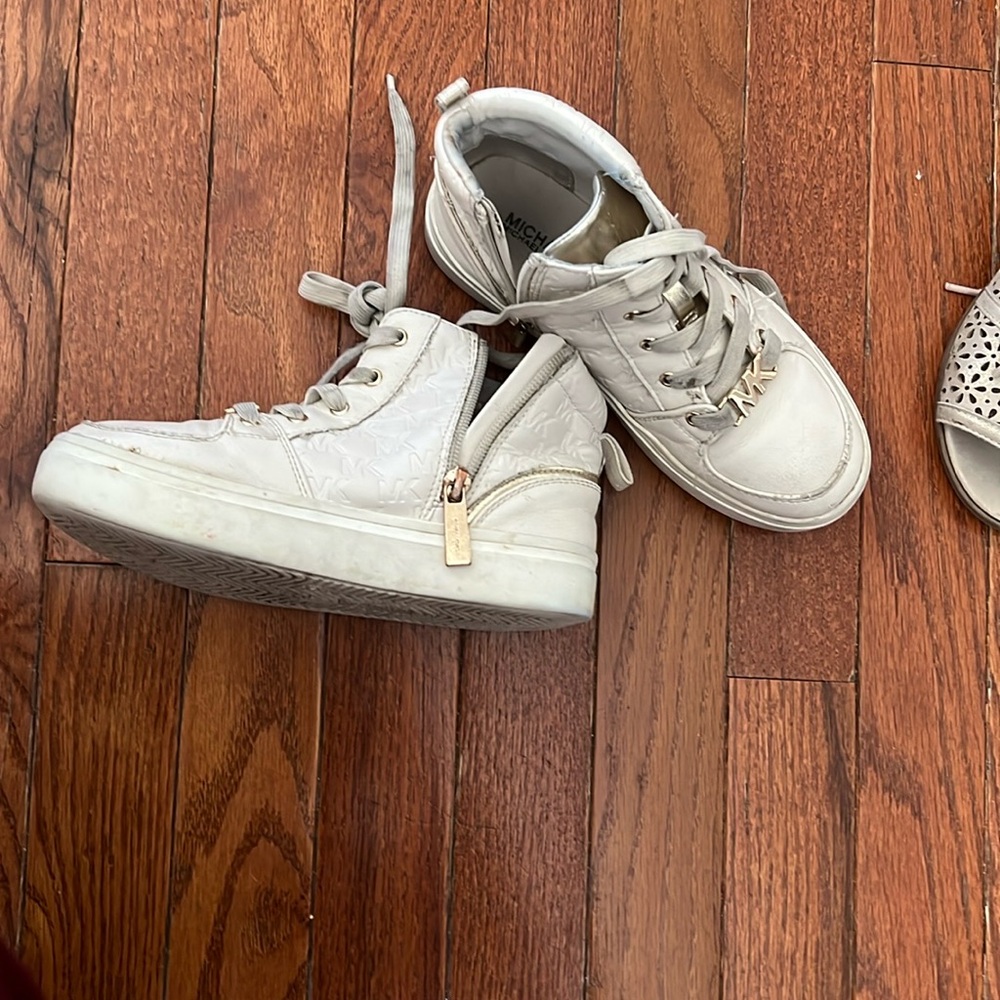 White High-Top Sneakers with Gold Zipper